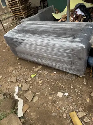 Sofa Two Setter