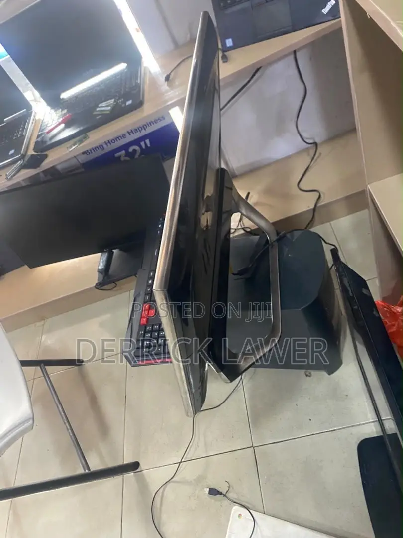 Desktop Computer Samsung 16GB Intel Core i7 SSD 1T