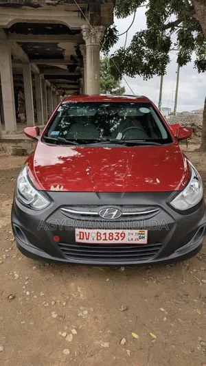 Hyundai Accent SE Hatchback 2017 Red