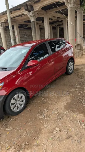 Hyundai Accent SE Hatchback 2017 Red