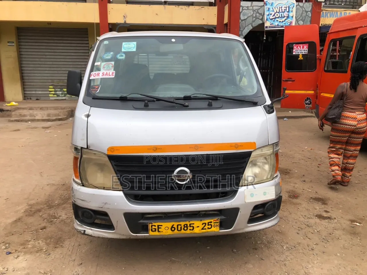 Nissan Caravan 2010 Silver