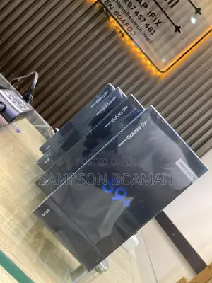 New Samsung Galaxy S9 Plus 64 GB Black