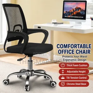 Elegant Designed Office Chair With Arms Rest