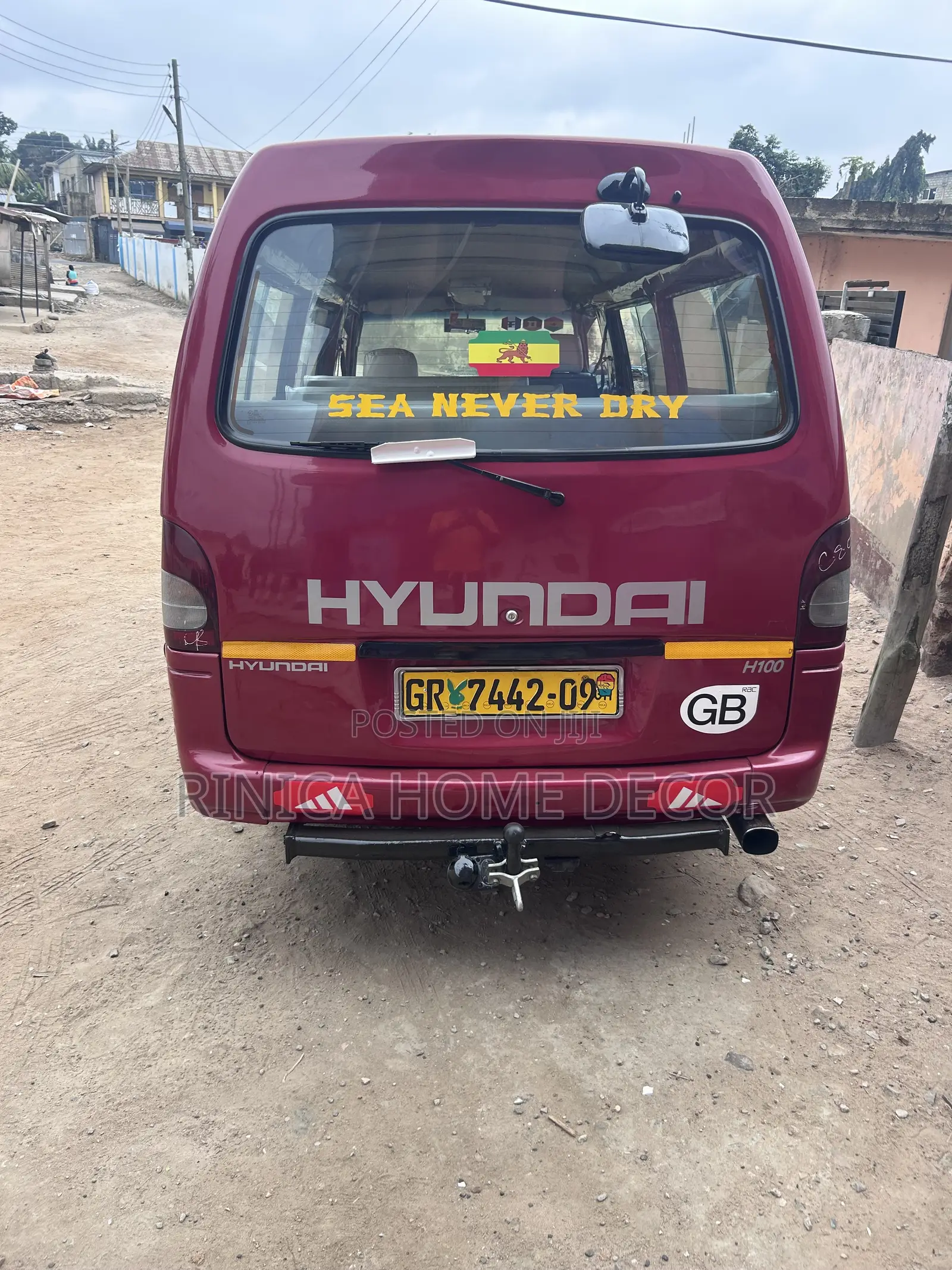 Hyundai H-100 2004 Red