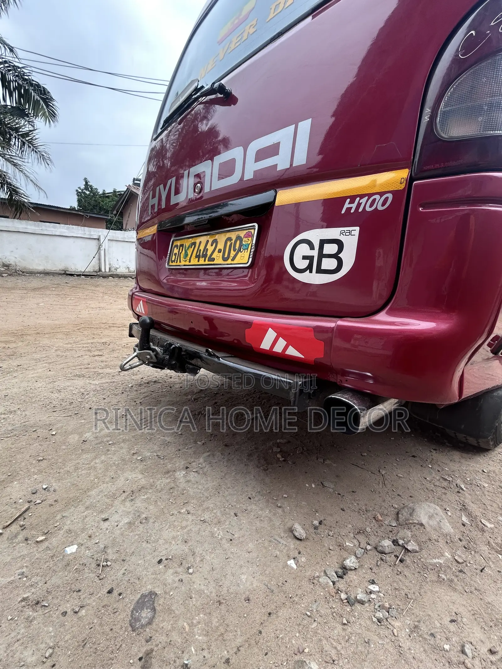 Hyundai H-100 2004 Red