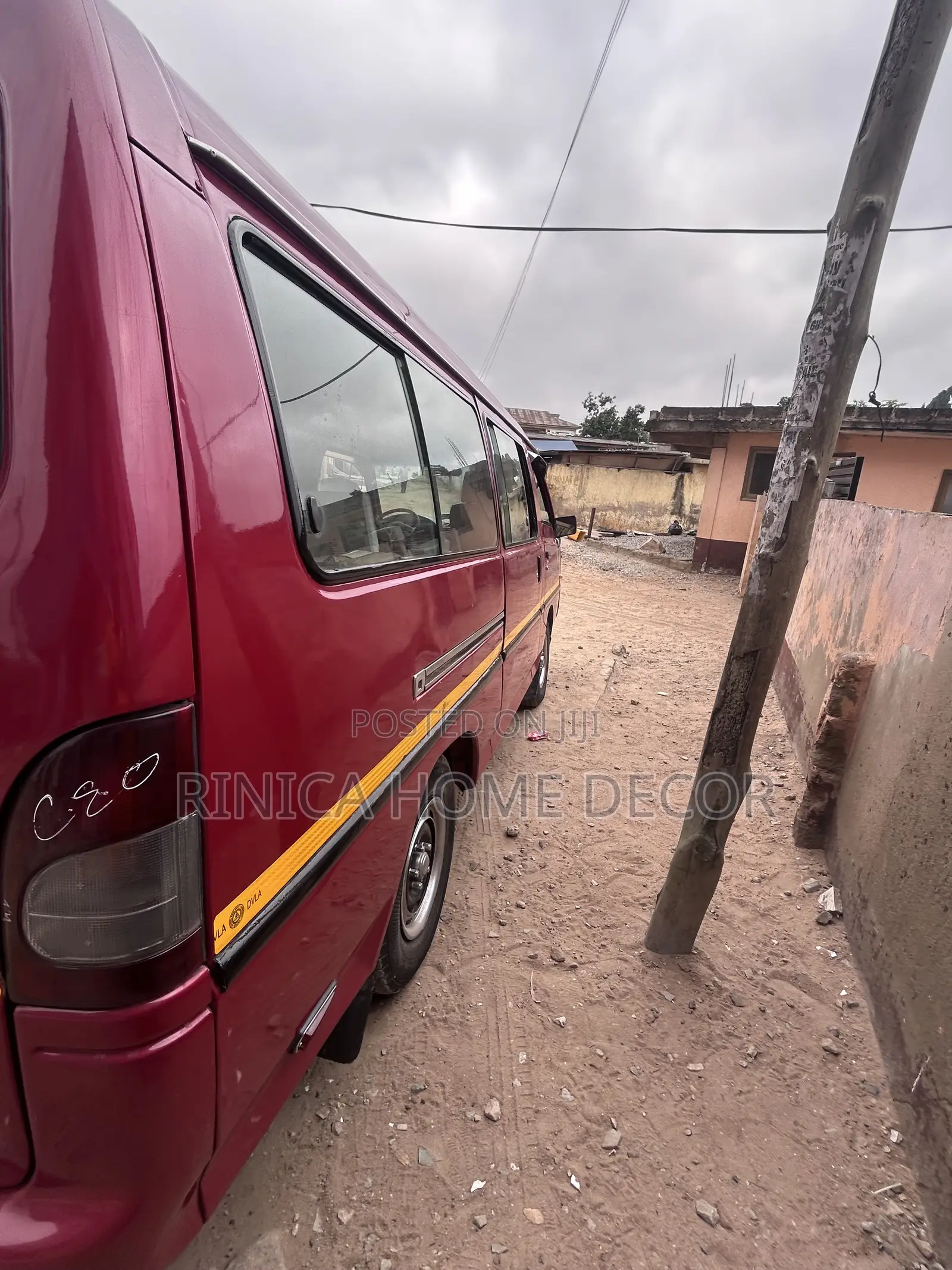 Hyundai H-100 2004 Red