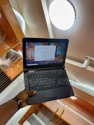 Laptop Dell Latitude 3340 8GB Intel Celeron SSD 128GB