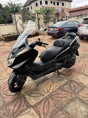 Yamaha Majesty 2012 Black