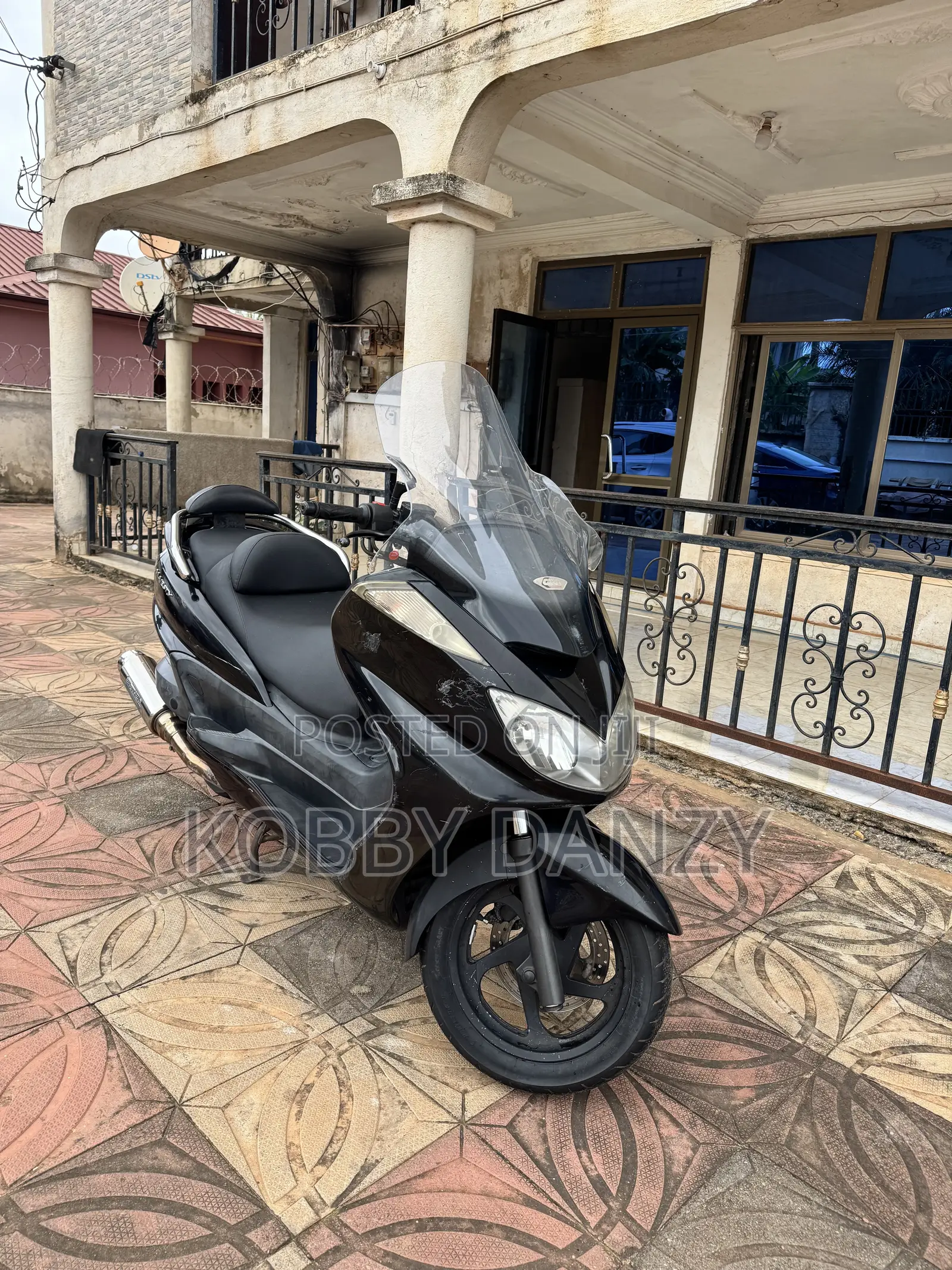 Yamaha Majesty 2012 Black