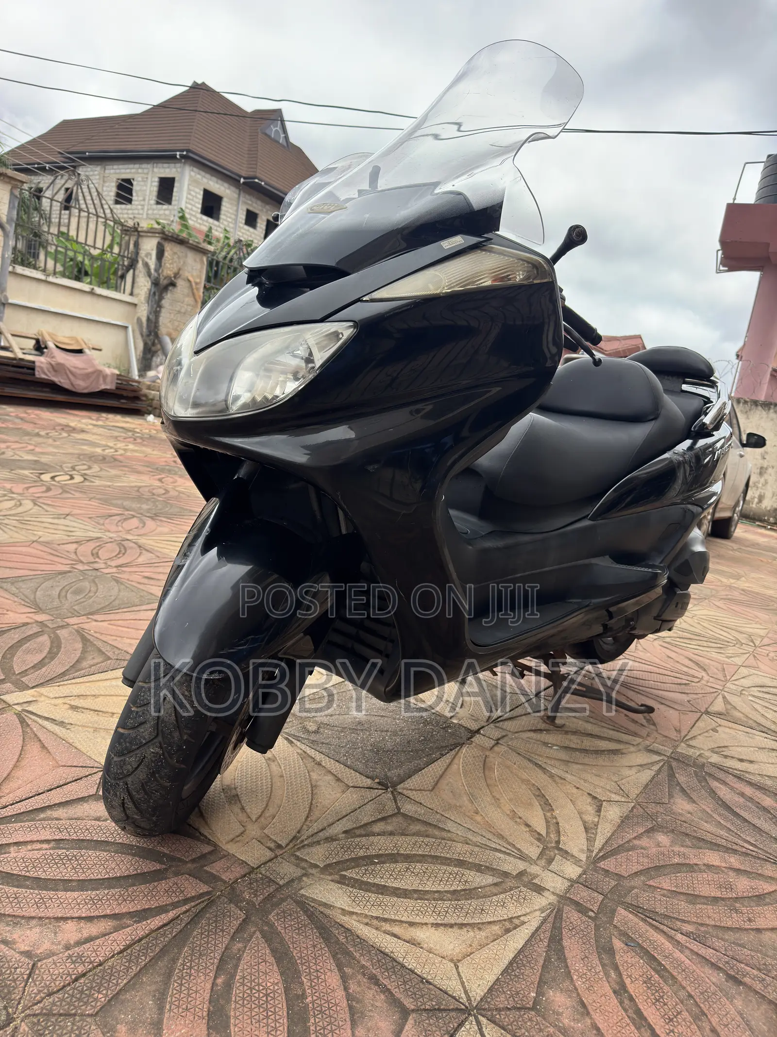 Yamaha Majesty 2012 Black
