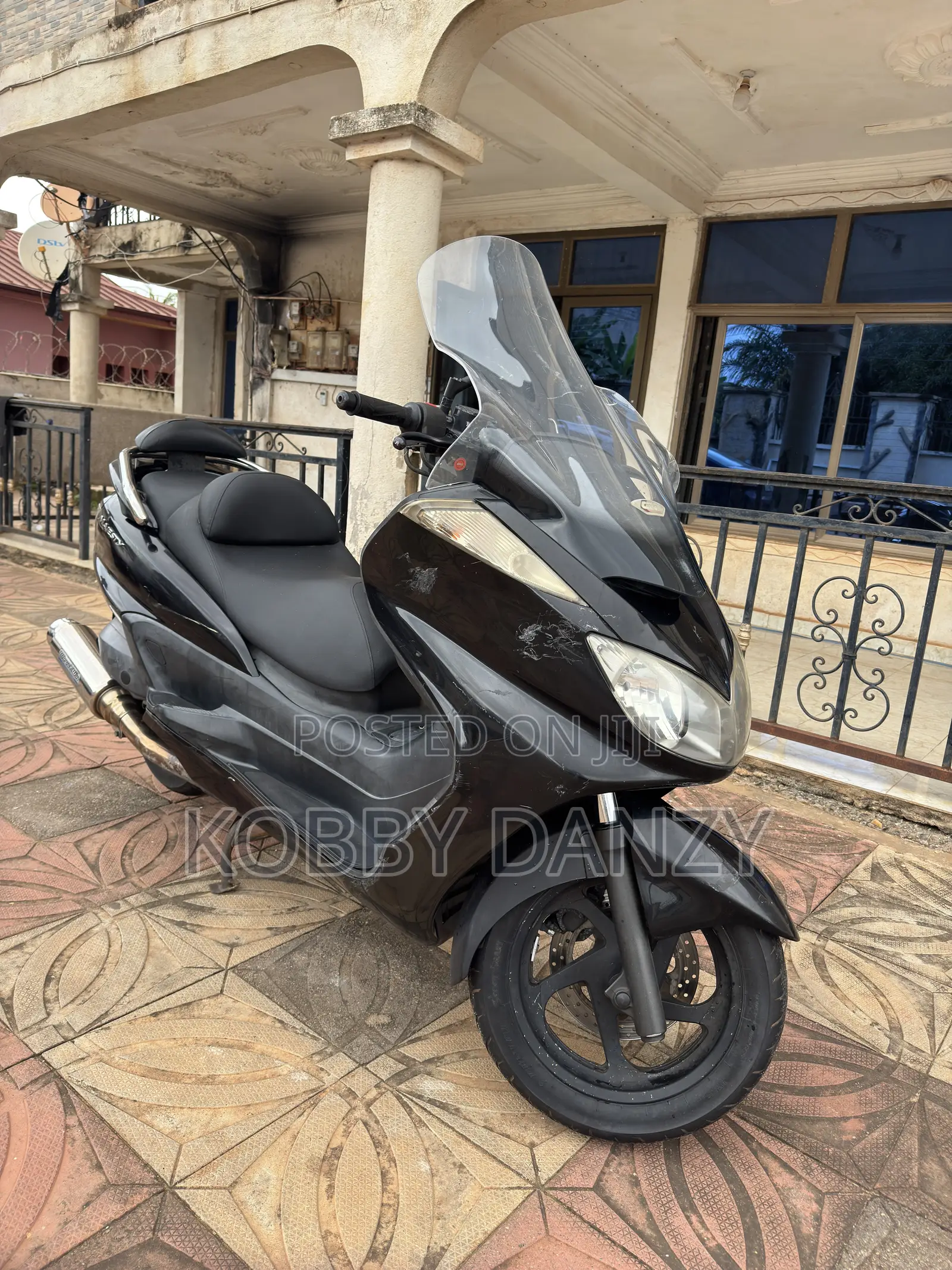 Yamaha Majesty 2012 Black