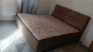 Queensize Bed, Head and Base