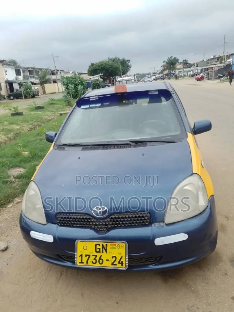 Toyota Yaris 2001