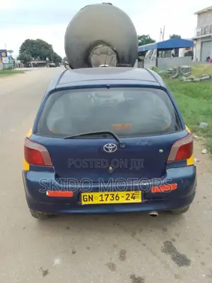 Toyota Yaris 2001
