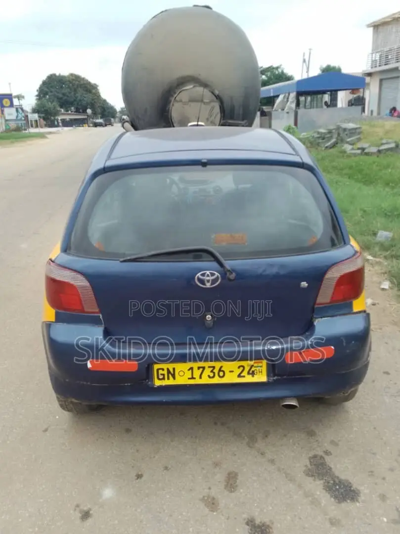 Toyota Yaris 2001