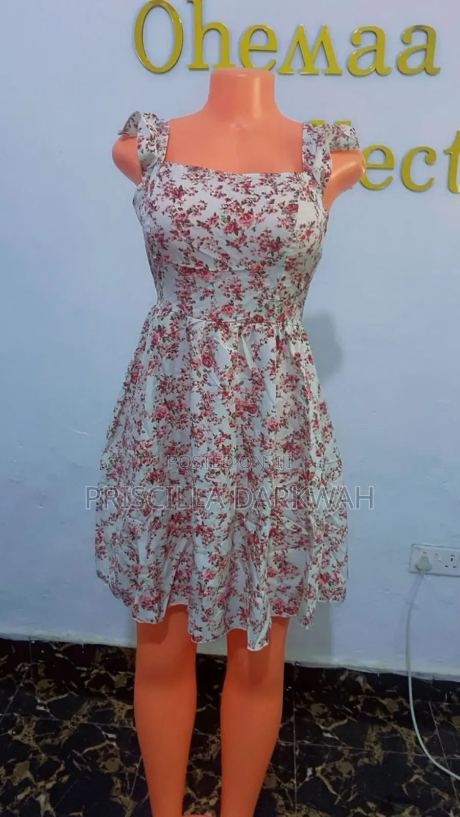 Beautiful Dress Available Size 12/14