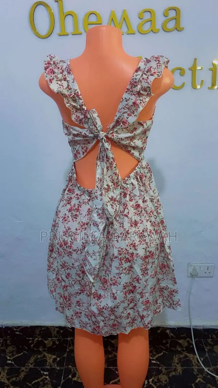 Beautiful Dress Available Size 12/14
