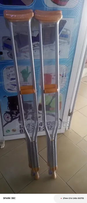 Armpit Crutches