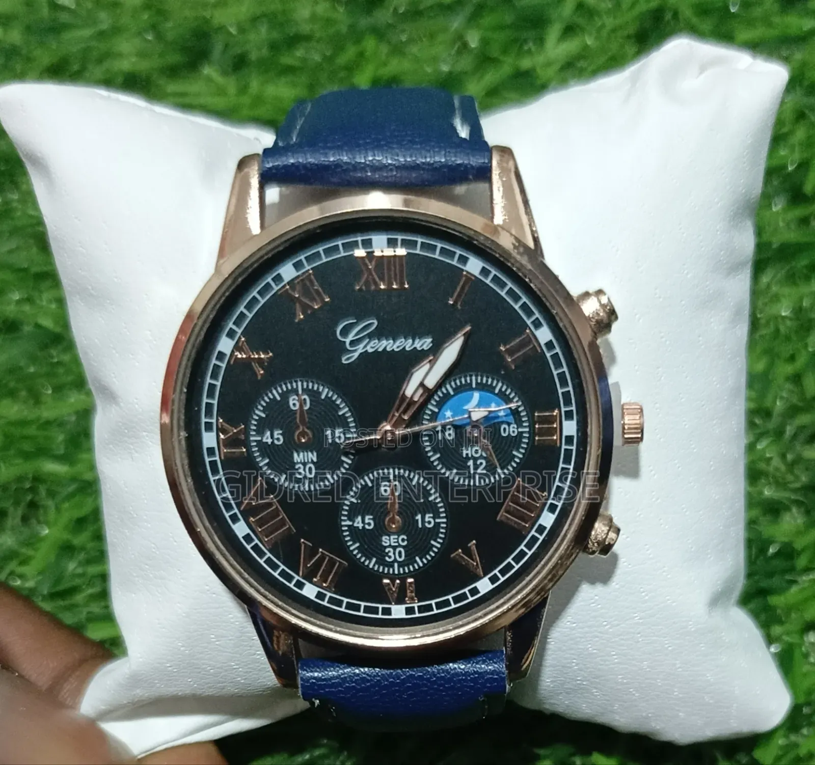Blue Leather Retro Nostalgic Men's Round Quartz Watch