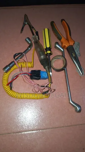 Auto Electrician
