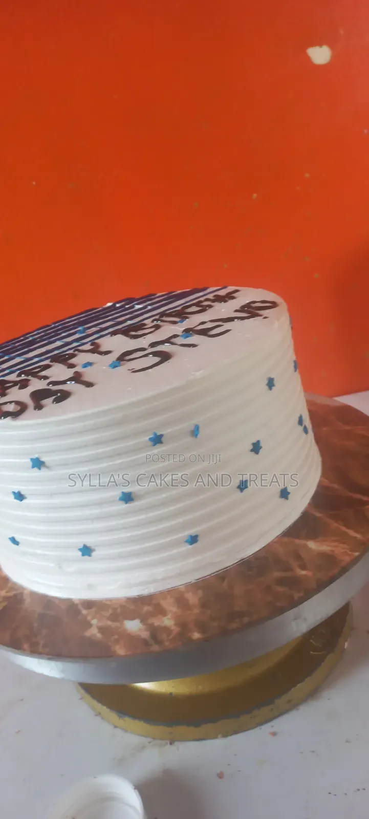 8-Inches Custom Cakes