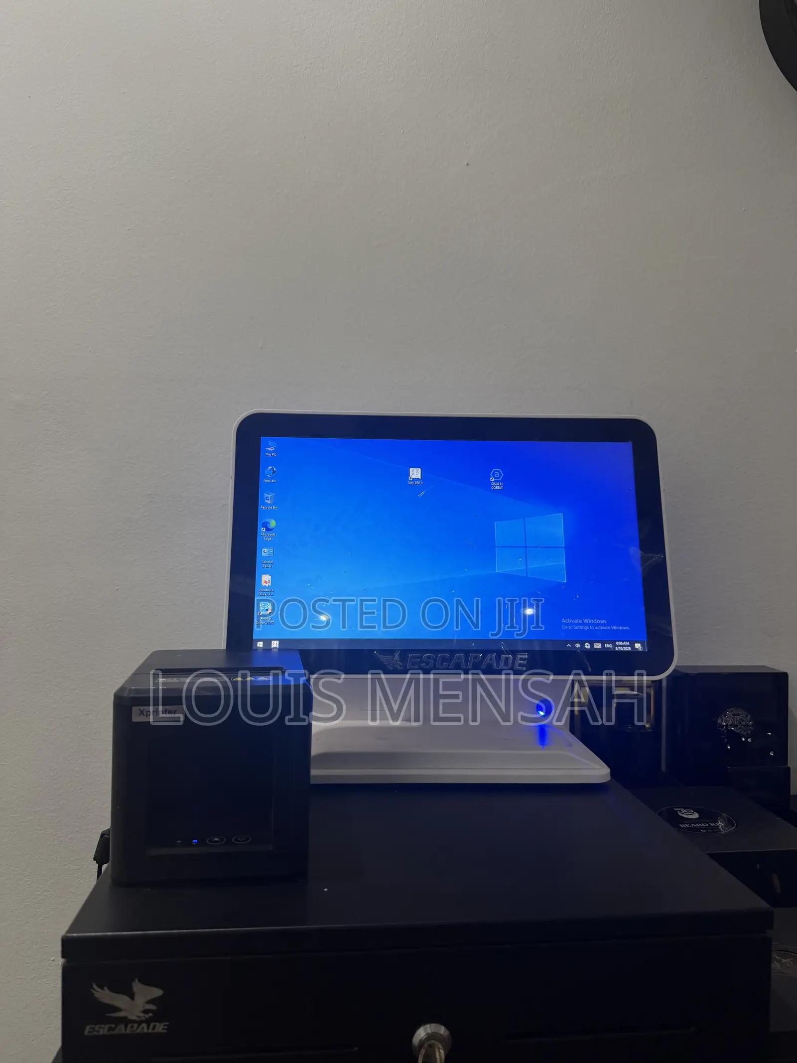 15.6” Touchscreen Pos System With Receipt Printer Cash Drawer