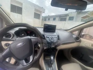 Ford Fiesta 2013 Silver