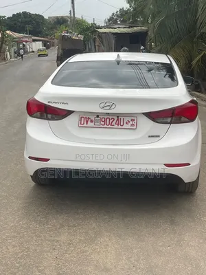 Hyundai Elantra 2012 Off white