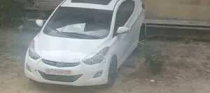 Hyundai Elantra 2012 Off white