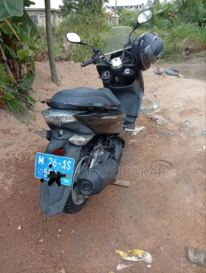 Yamaha Majesty 2025 Black