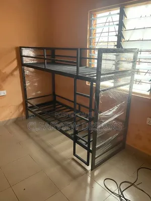 11⁄2 Bunk Bed – Strong, Spacious Stylish 2-Level Metal Bed
