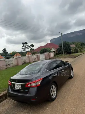 Nissan Sentra SV 4dr Sedan (1.8L 4cyl CVT) 2015 Gray