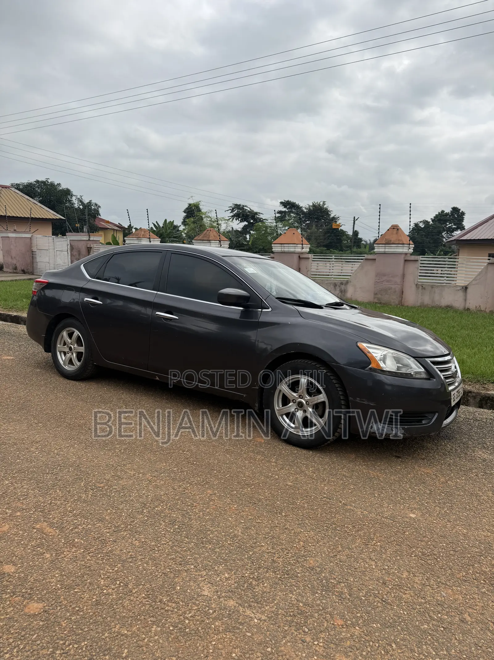 Nissan Sentra SV 4dr Sedan (1.8L 4cyl CVT) 2015 Gray