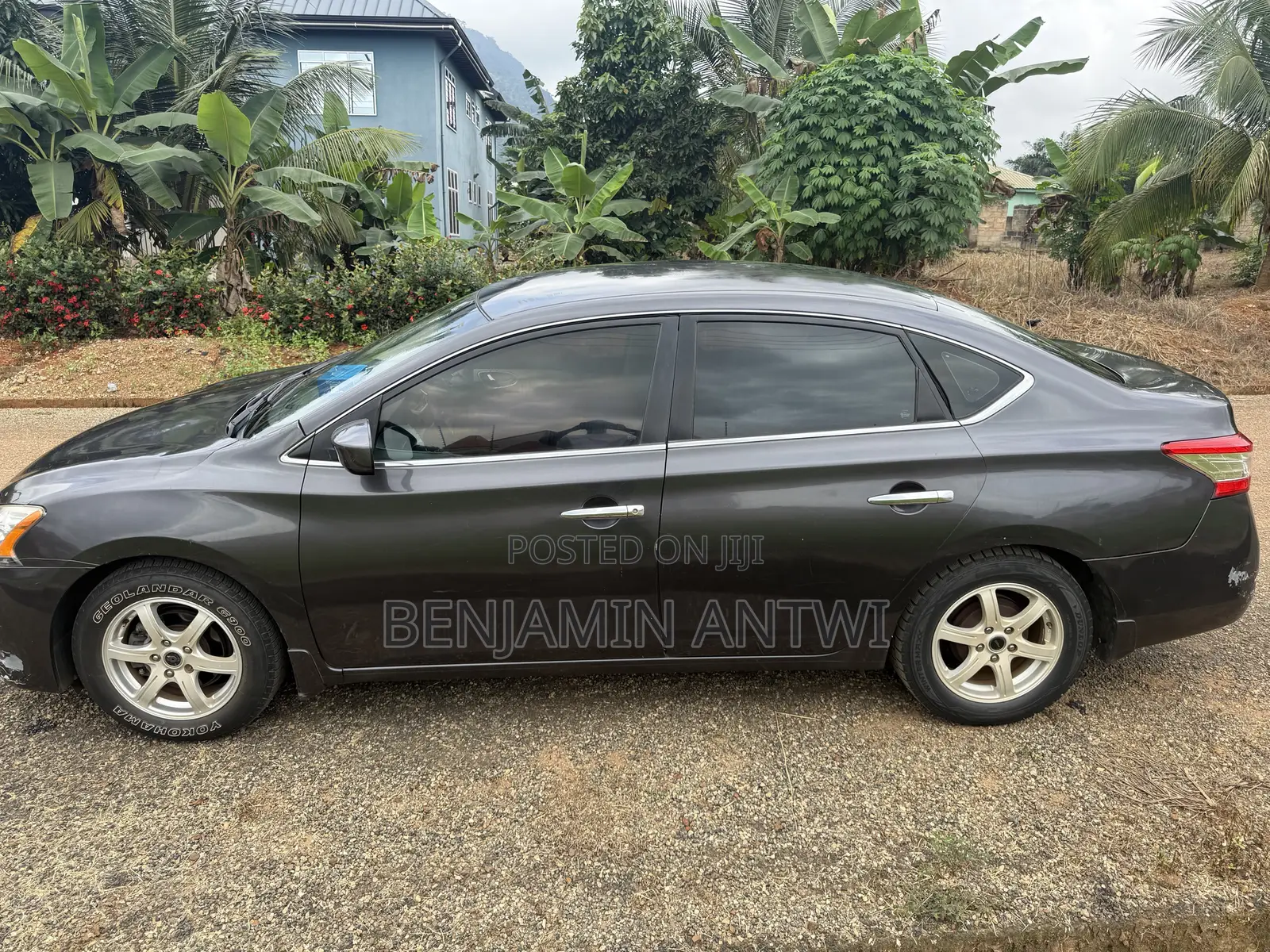 Nissan Sentra SV 4dr Sedan (1.8L 4cyl CVT) 2015 Gray