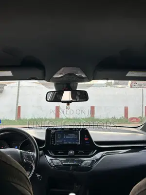 Toyota C-HR LE FWD 2019 White