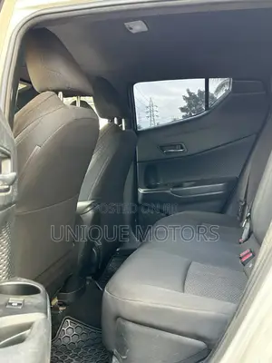 Toyota C-HR LE FWD 2019 White