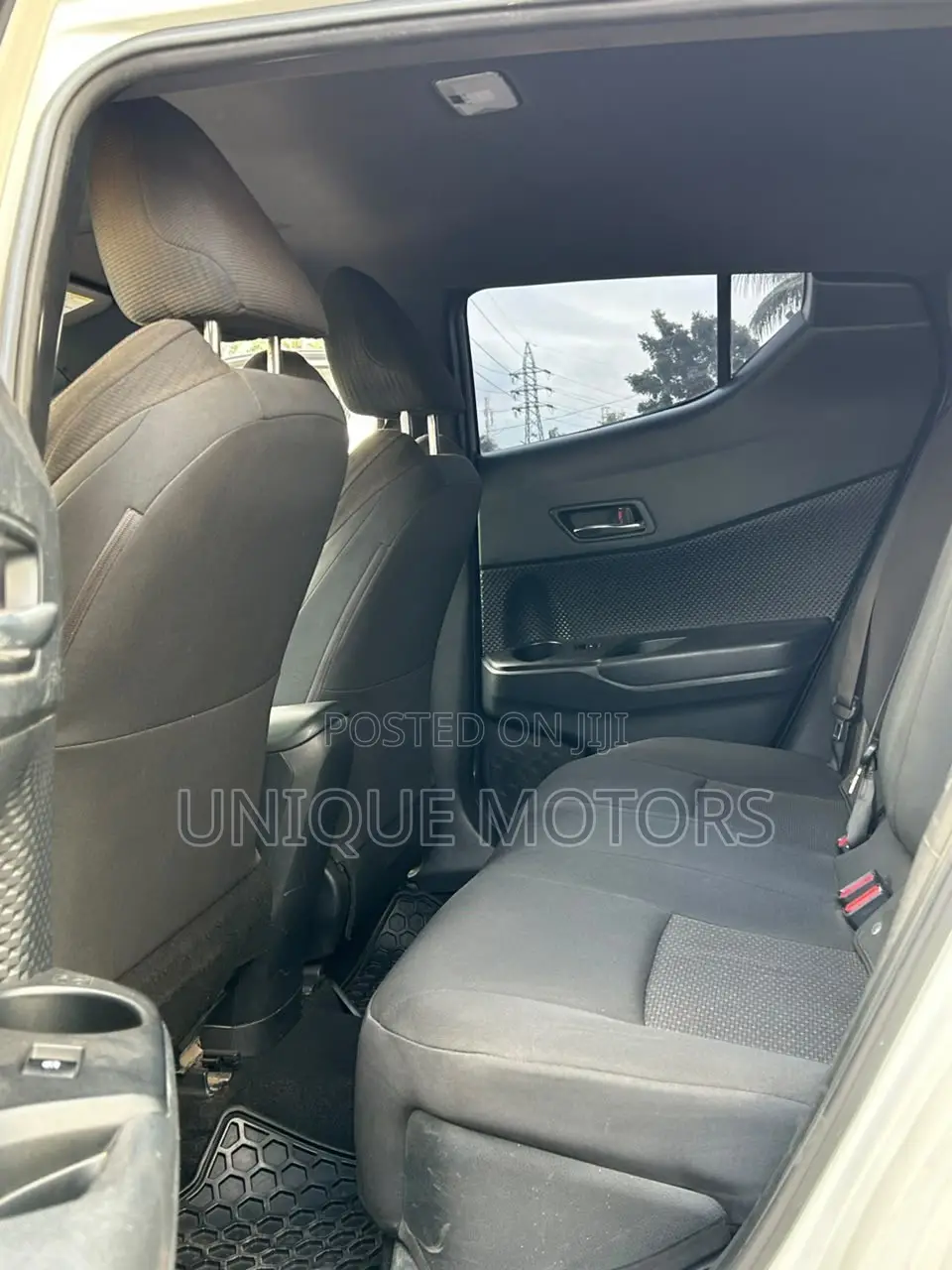 Toyota C-HR LE FWD 2019 White