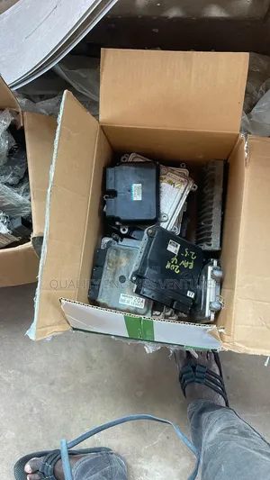 Nissan Kia Hyundai Toyota Engine Computer (Ecm)
