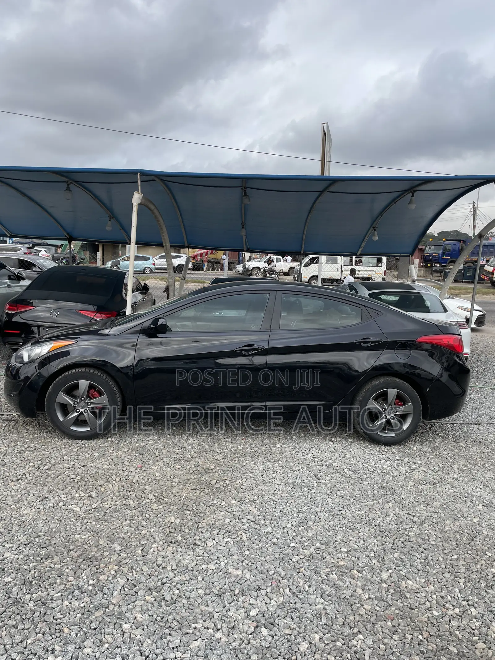 Hyundai Elantra SE Sedan FWD (1.8L 4cyl 6A) 2016 Black