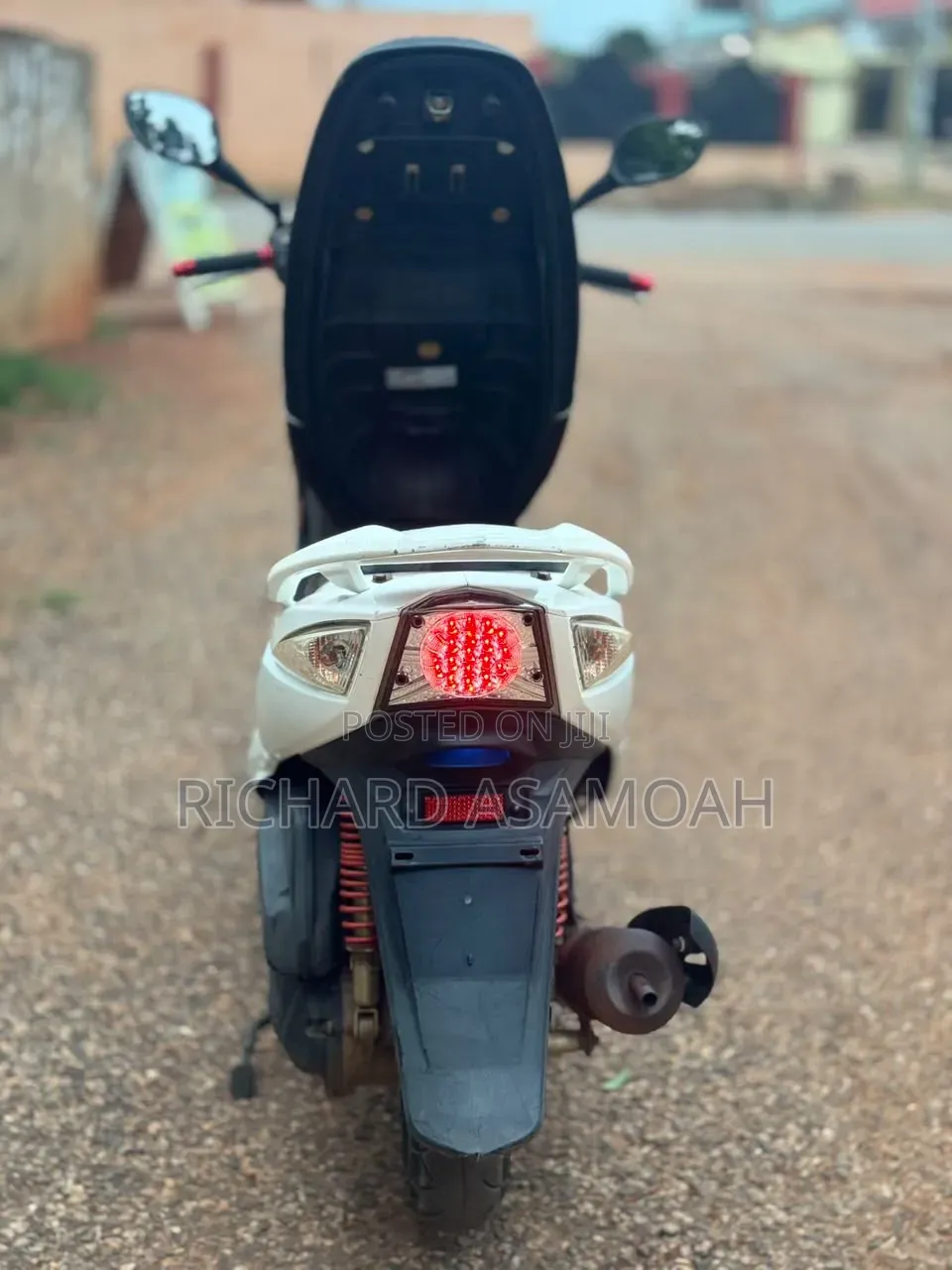 Kymco 2022 White