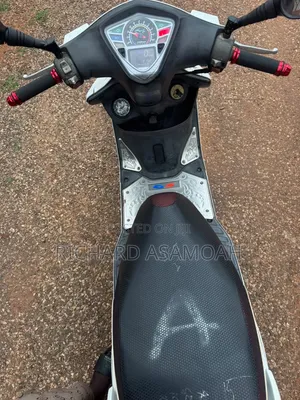 Kymco 2022 White