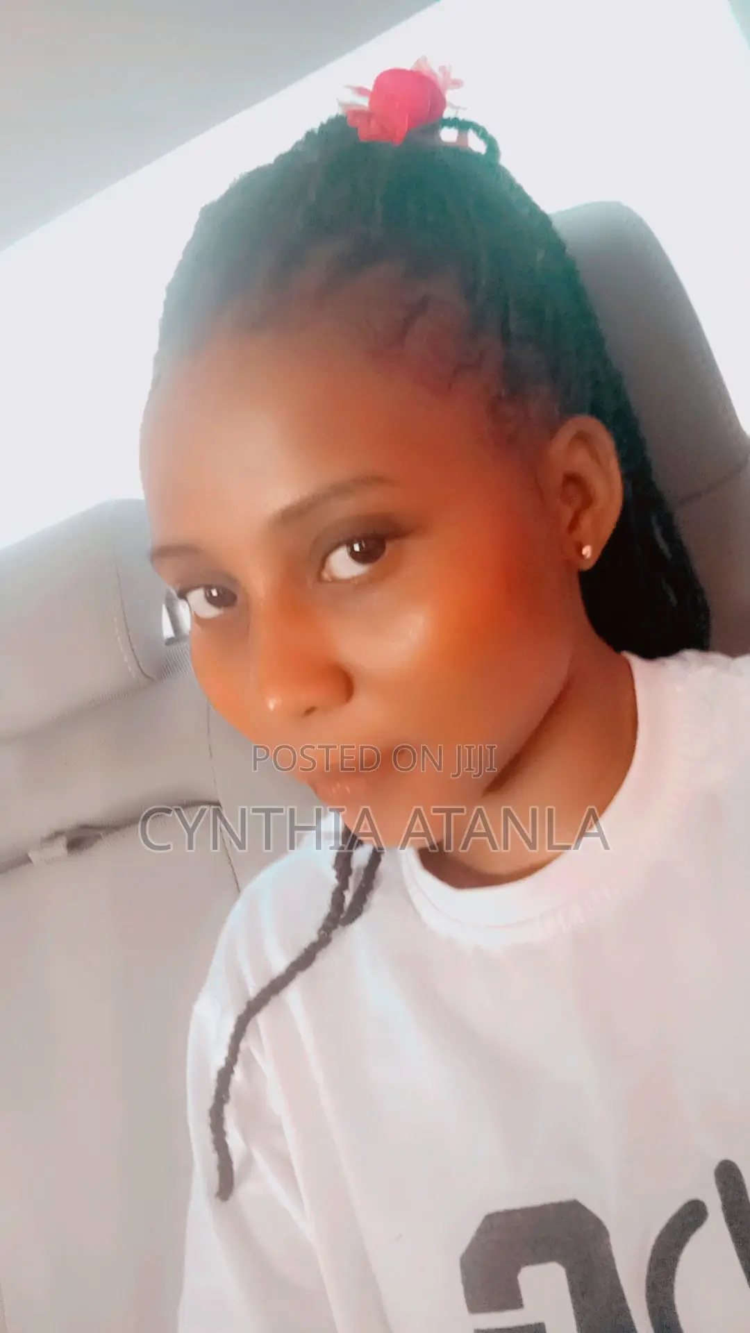 Female Receptionist Admin for Guesthouse
