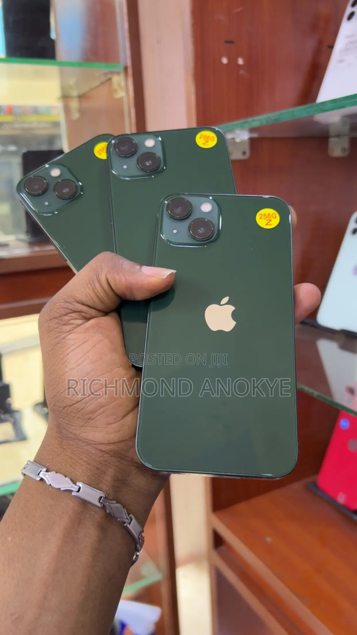 Apple iPhone 13 256 GB Green
