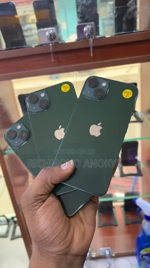 Apple iPhone 13 256 GB Green