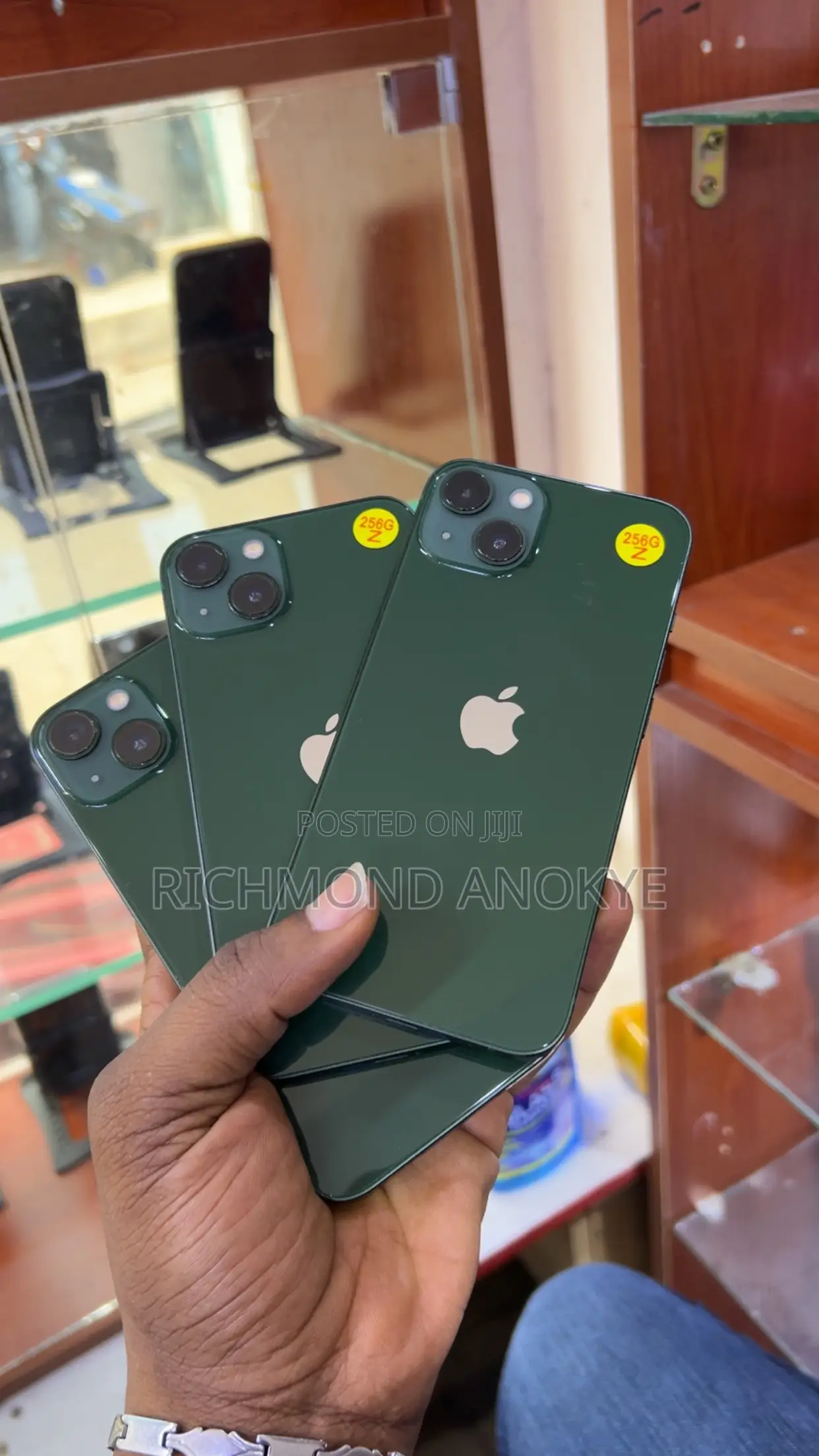 Apple iPhone 13 256 GB Green