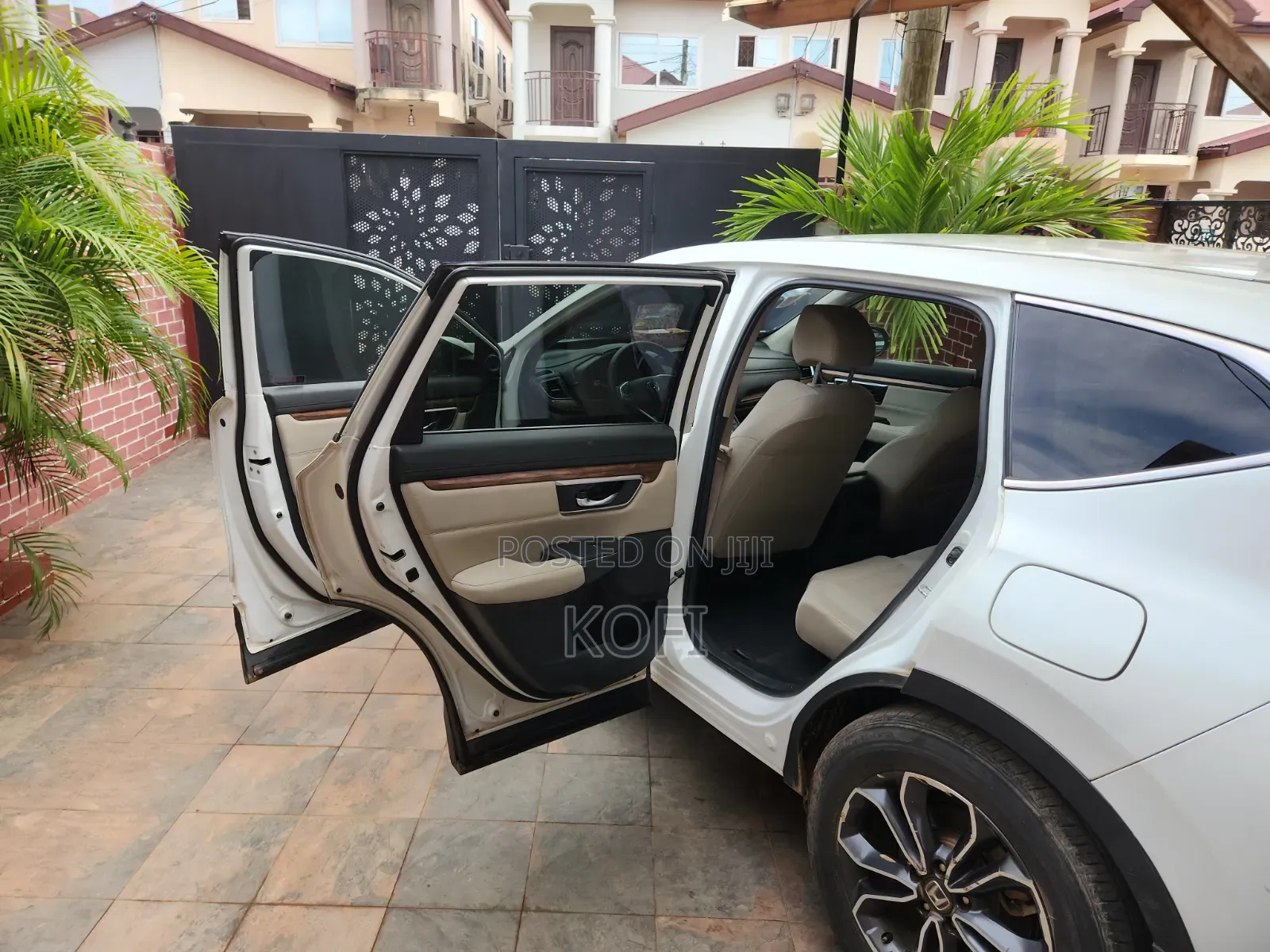 Honda CR-V 2021 White