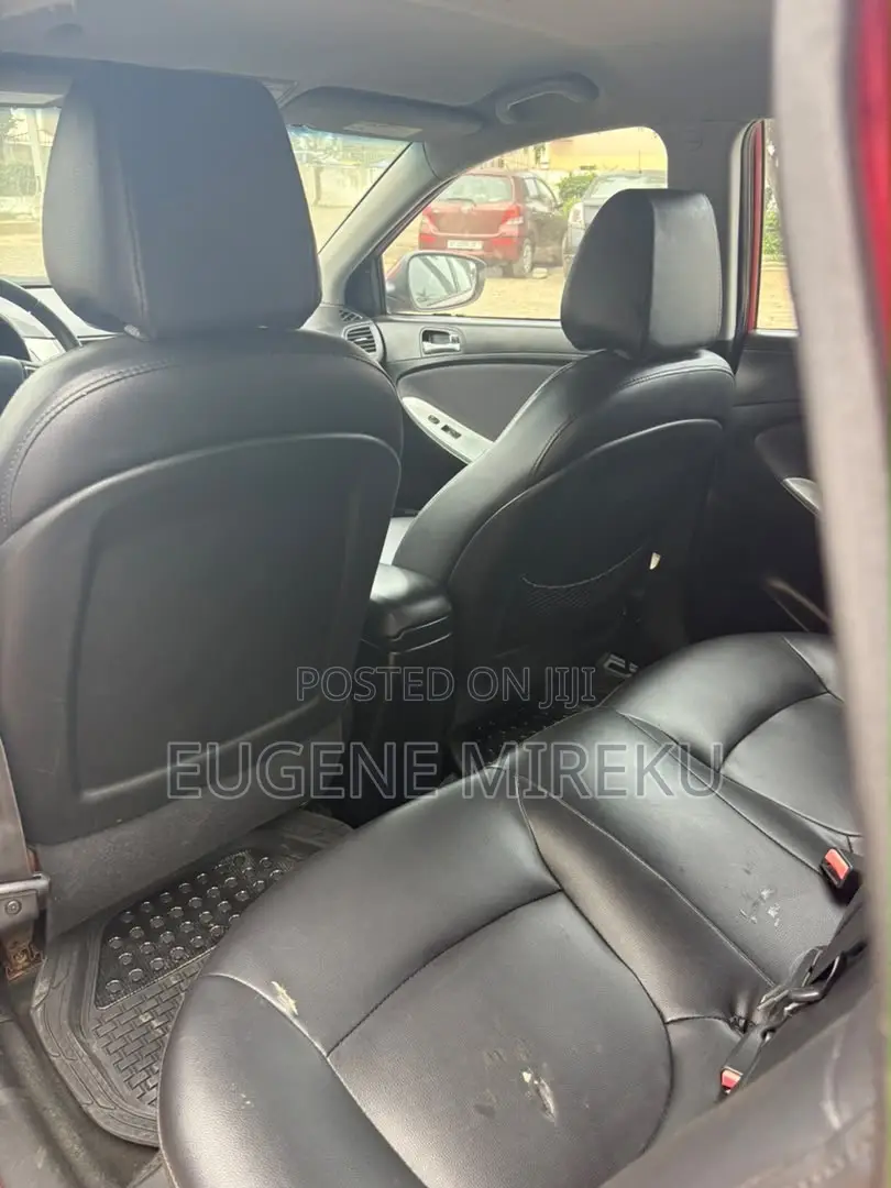 Hyundai Accent GS 4dr Hatchback (1.6L 4cyl 6M) 2015 Red