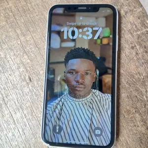 Apple iPhone XR 64 GB White