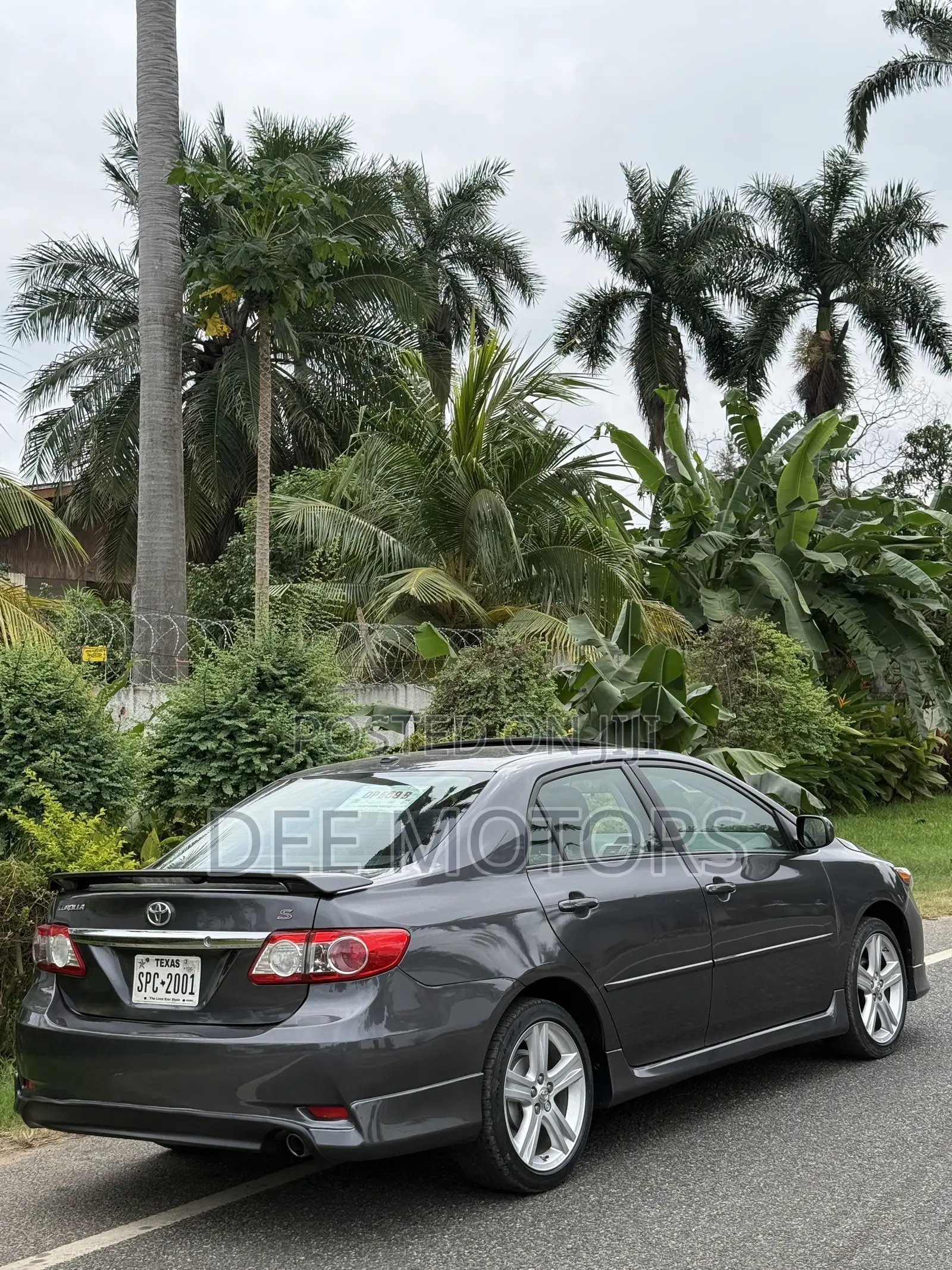 Toyota Corolla S 4dr Sedan (1.8L 4cyl 4A) 2013 Gray