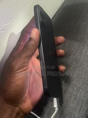 Apple iPhone 16 Plus 128 GB Black